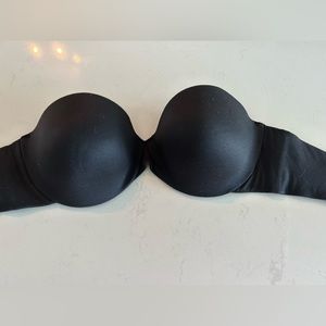 Strapless Bra in black